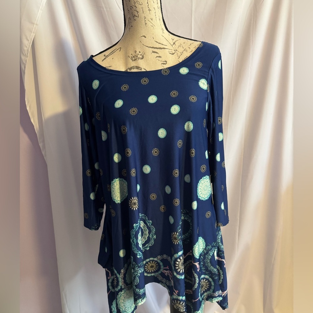 White Mark beautiful blue blouse
